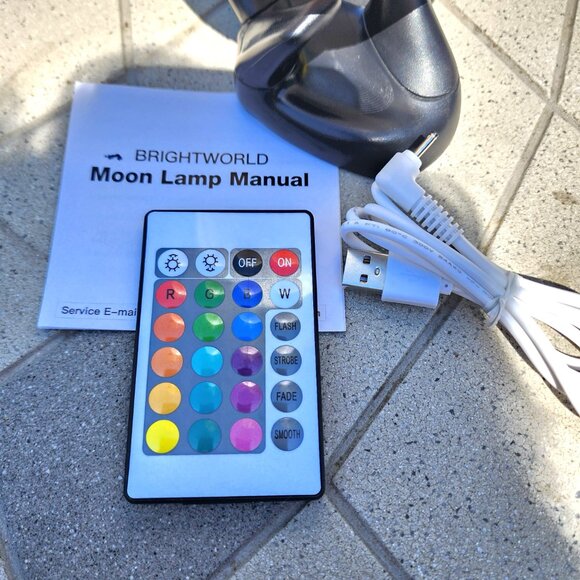 Novelty 3D Luminescent Moon Tabletop Nightlight Lamp - Picture 8 of 11